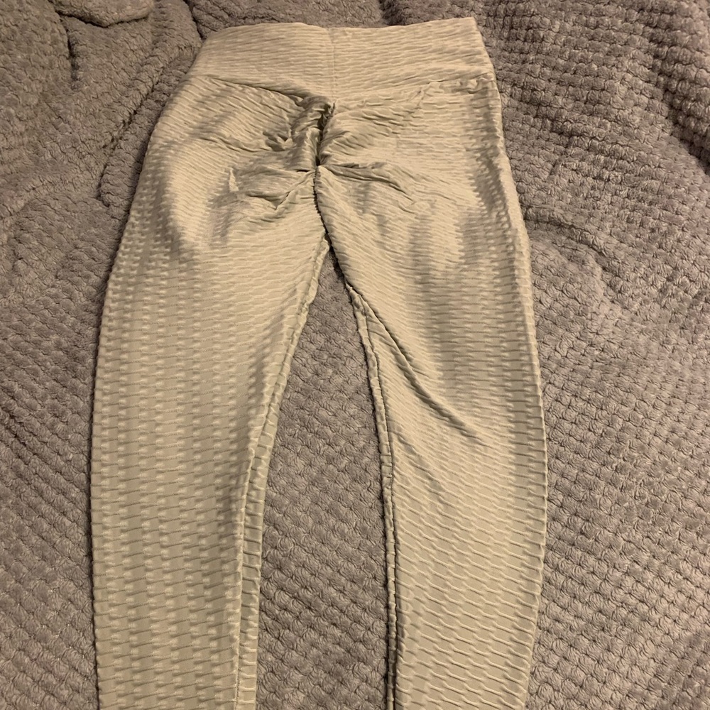 Infamous Tik Tok Leggings, Silver